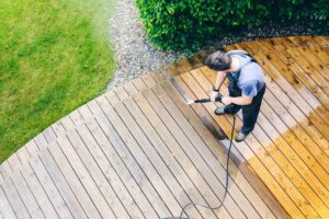 bien nettoyer sa terrasse en bois